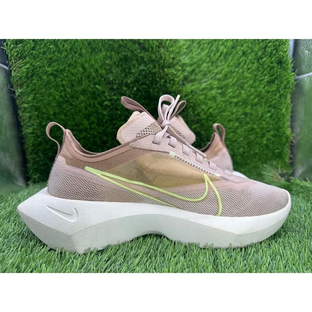Nike Vista Lite CI0905-200 Athletic Sneaker Womens 7.5 Beige Mesh Sports Running
